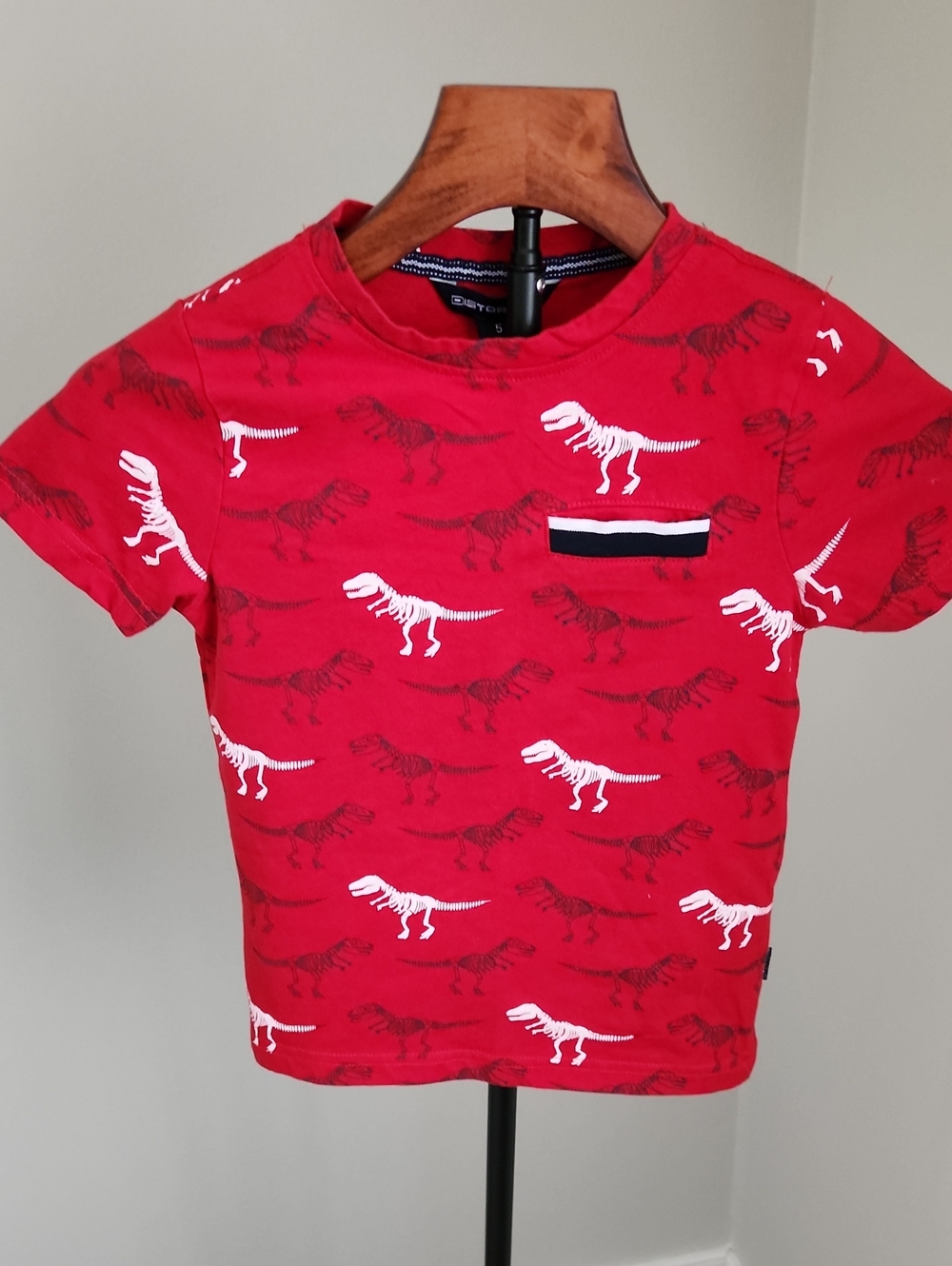 Red Dinosaur Print Kids T‑Shirt Distortion Size 5